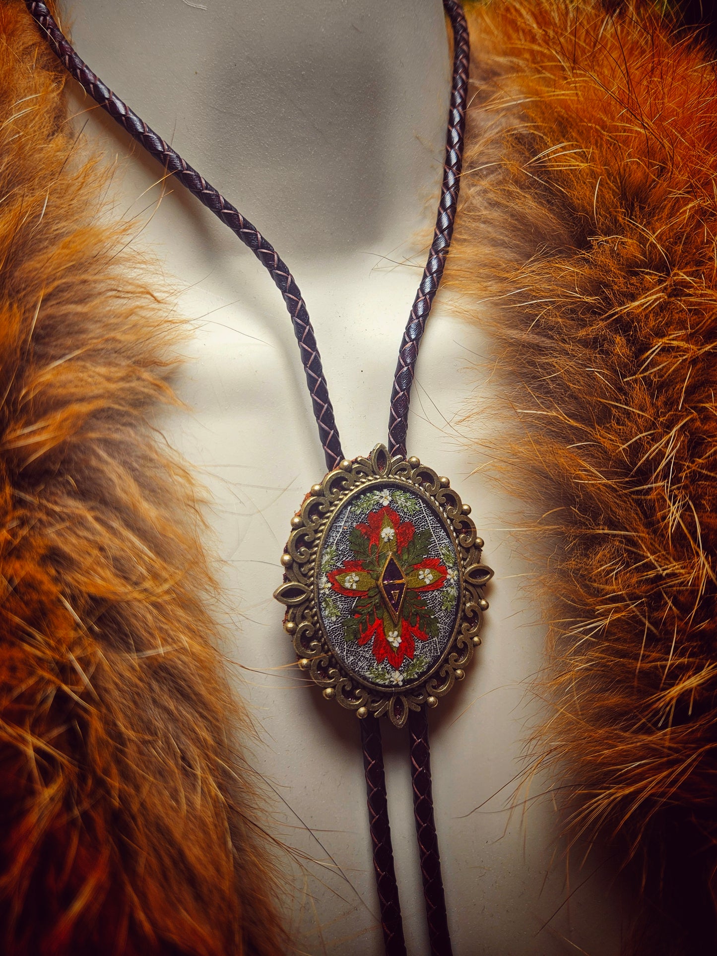 Large Pressed Red & Skeleton Leaf Bolo